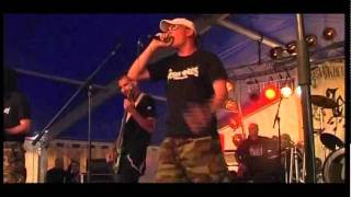 Force Attack 2004 ][ Jesus Skins - Skinheads in der Kirche