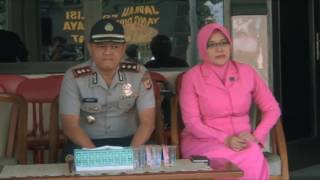 Heboooh upacara adat..polisi.semua