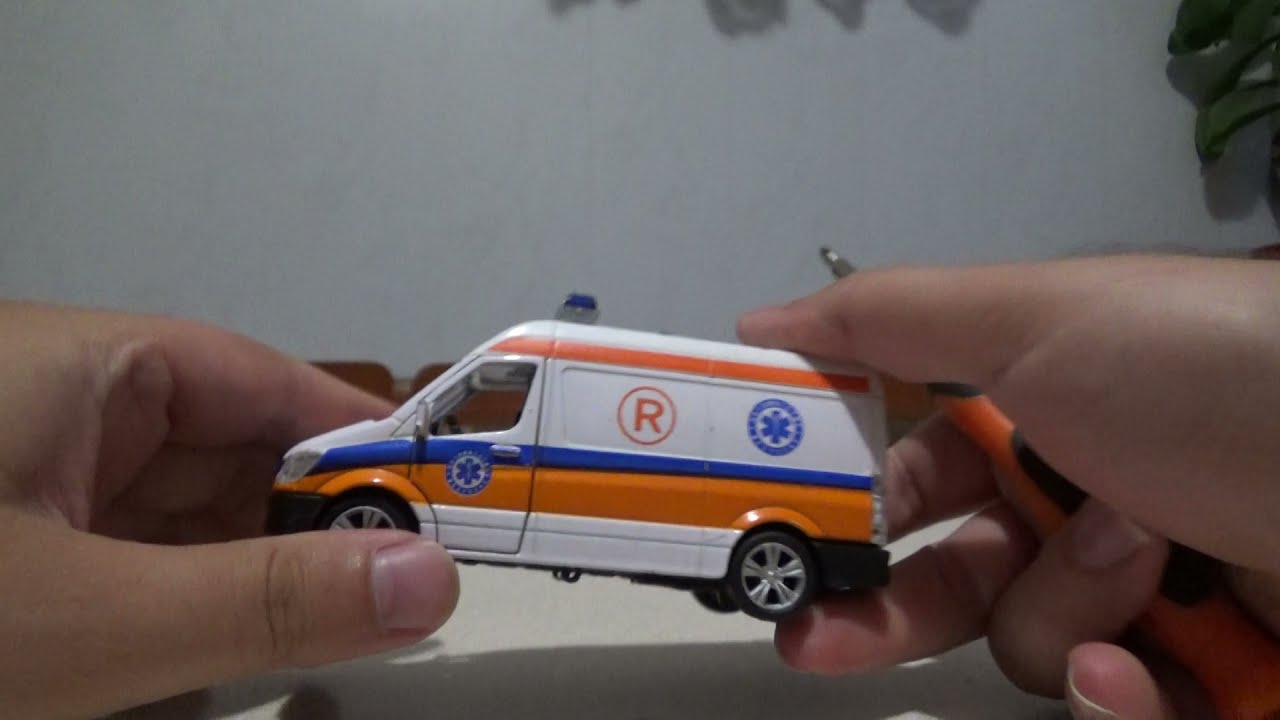 Ambulans Zabawka POJAZDY RATUNKOWE