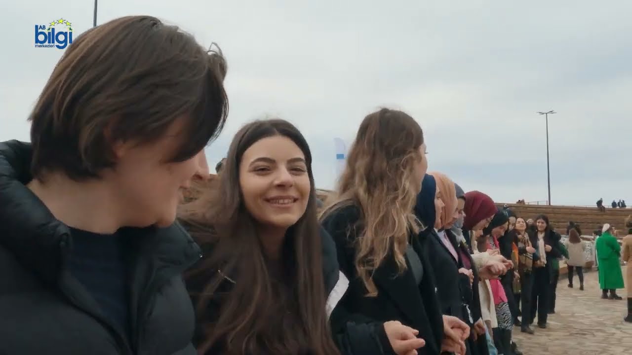 “Kadınlarla El Ele Horonu Dik Oyna” Etkinliği