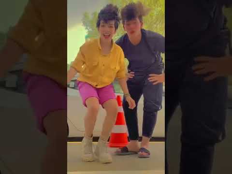 حلوين ياخذون حلوك 