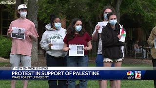 Protestors in supports of Palestine rally on campus of Wake Forest University