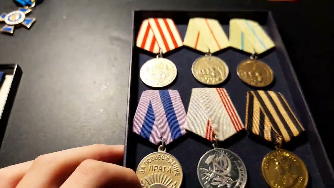 How to display your medals. part 1 (campain and jubilee medals) 