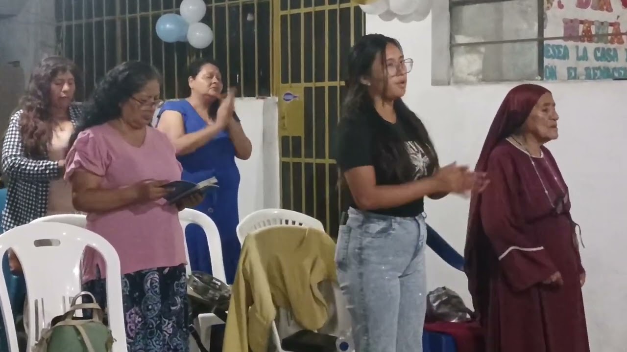 2 parte de la santa vigilia por aniversario de la casa de oración RENACER DE POSTRER DAVID  AEMINPU 