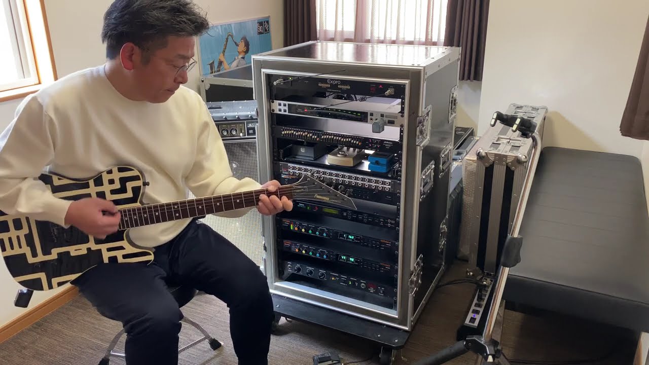 BOOWY 布袋さん使用機材　ローランドSDE-2500 ヘリコプターサウンド Roland SDE-2500 「布袋のヘリコプター音」その2 - ra101e's blog