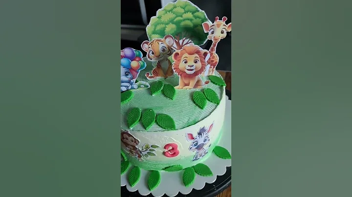 Jungle theme cake #cake #dubaicake #dubaisouth #customizedcake #homebaker #checkerboardpattern