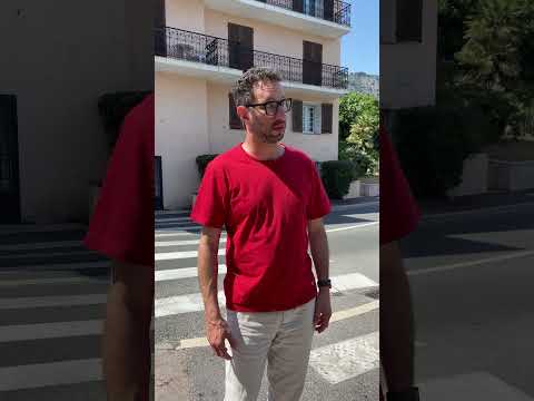 Dans le village