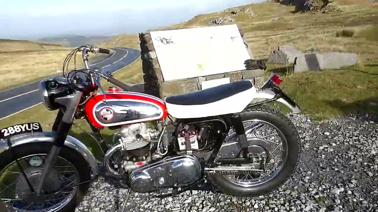 Norton Nomad 500 Black Mountain ride part 3 From Brynamman back to the mountain top carpark.