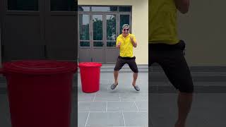 tôi bị kẹt lại mất rồi 😭😭#funny #automobile