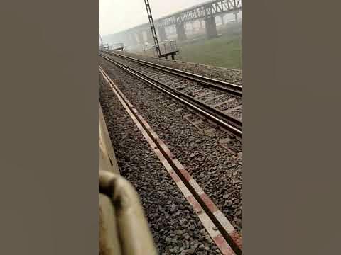 Nai Delhi Rajdhani Express##shorts #viral #prayagraj #teran video - YouTube