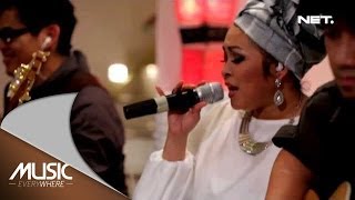 Music Everywhere - The Groove - The Way You Make Me Fell