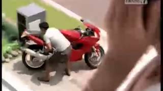 Iklan Kit Pembersih Body Motor Cewek Manis