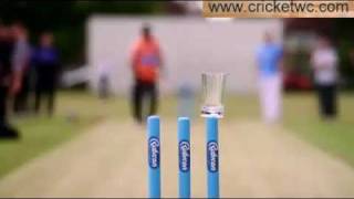 muttiah muralitharan vs graham swann coin hitting challenge must see!!