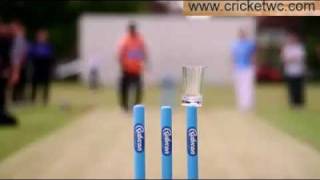 Muttiah Muralitharan vs Graham Swann Coin hitting Challenge MUST SEE!! screenshot 4