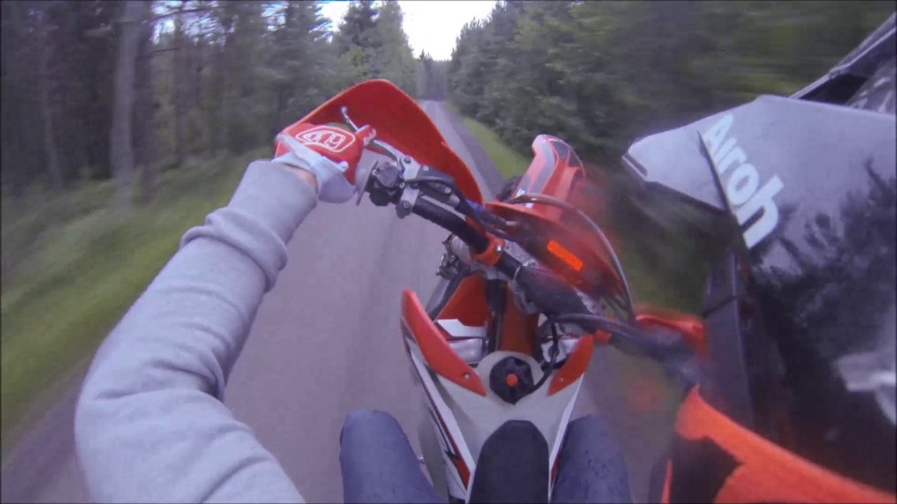 KTM exc500 wheelie without rear brake (137km/h) YouTube