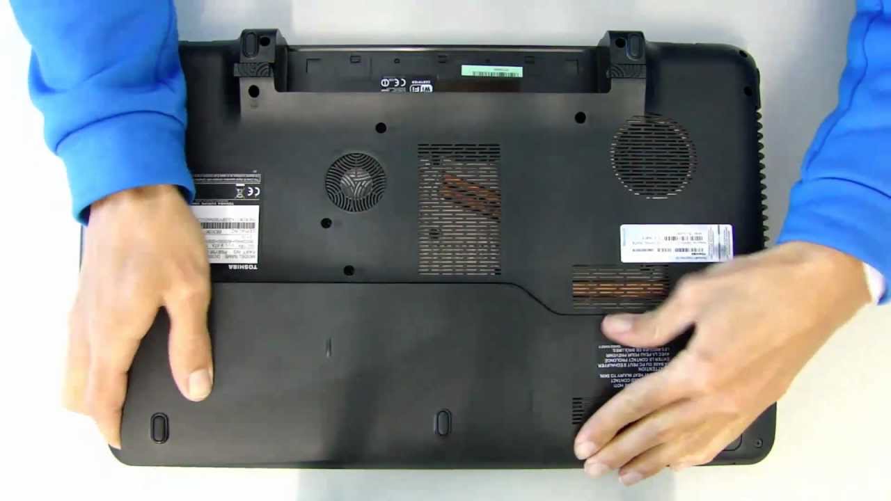 Toshiba Qosmio X770 Series: Memory Replacement - YouTube
