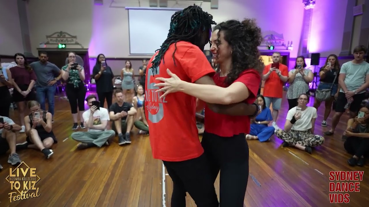 Audi & Laura - Tarraxo Demo in Live to Kiz (Sydney)