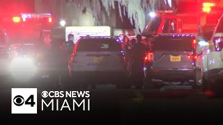 1 dead, 3 missing after boat capsizes in Jacksonville
