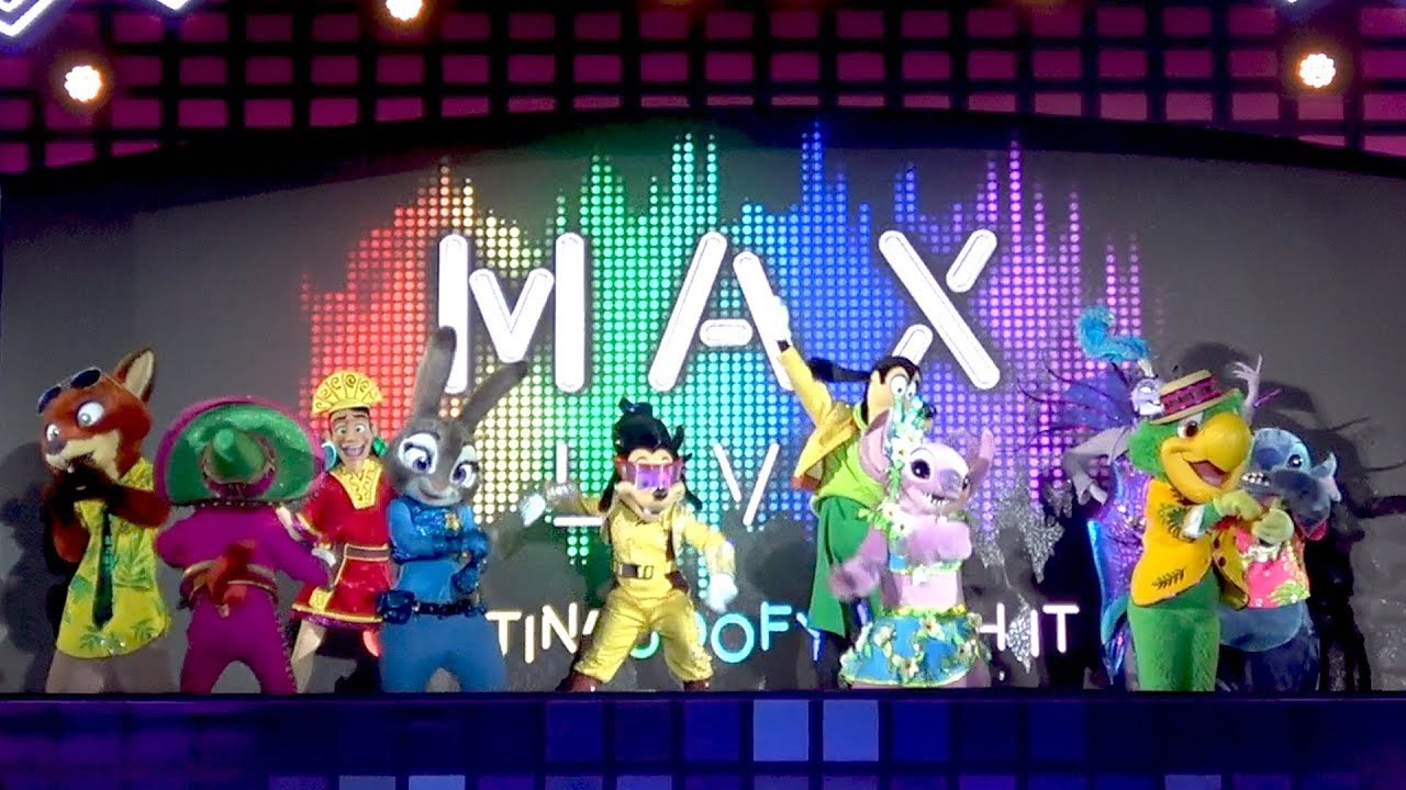 FULL Max Live! Gettin' Goofy With It Show at Disney FanDaze, Disneyland  Paris with Many Characters! 