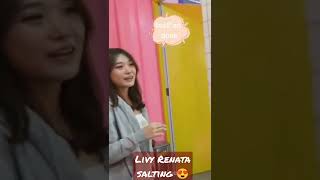 Livy Renata Salting Depan Prince