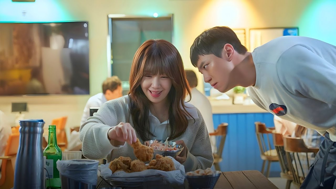 بنت تخينه وقبيحه بيتنمروا عليها وحبيبها بيستغلها علشان يسرق فلوسها بس بتصدمه وبتغير شكلها وجسمها