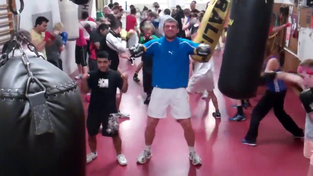 Boxeo25 goes Harlem Shake - mit Boxclub Basel und Arnold Gjergjaj