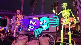 Halloween Horror Nights Universal Studios Hollywood Round 2. Food and Merchandise. halloween fun