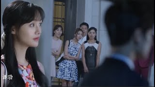 видео: На банкете на Вэйвэй смотрели свысока, когда появился ее парень, все девушки сошли с ума. картинка: На банкете на Вэйвэй смотрели свысока, когда появился ее парень, все девушки сошли с ума.