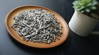 Roasted sunflower seeds - Toasted sunflower seeds - Salted sunflower seeds
