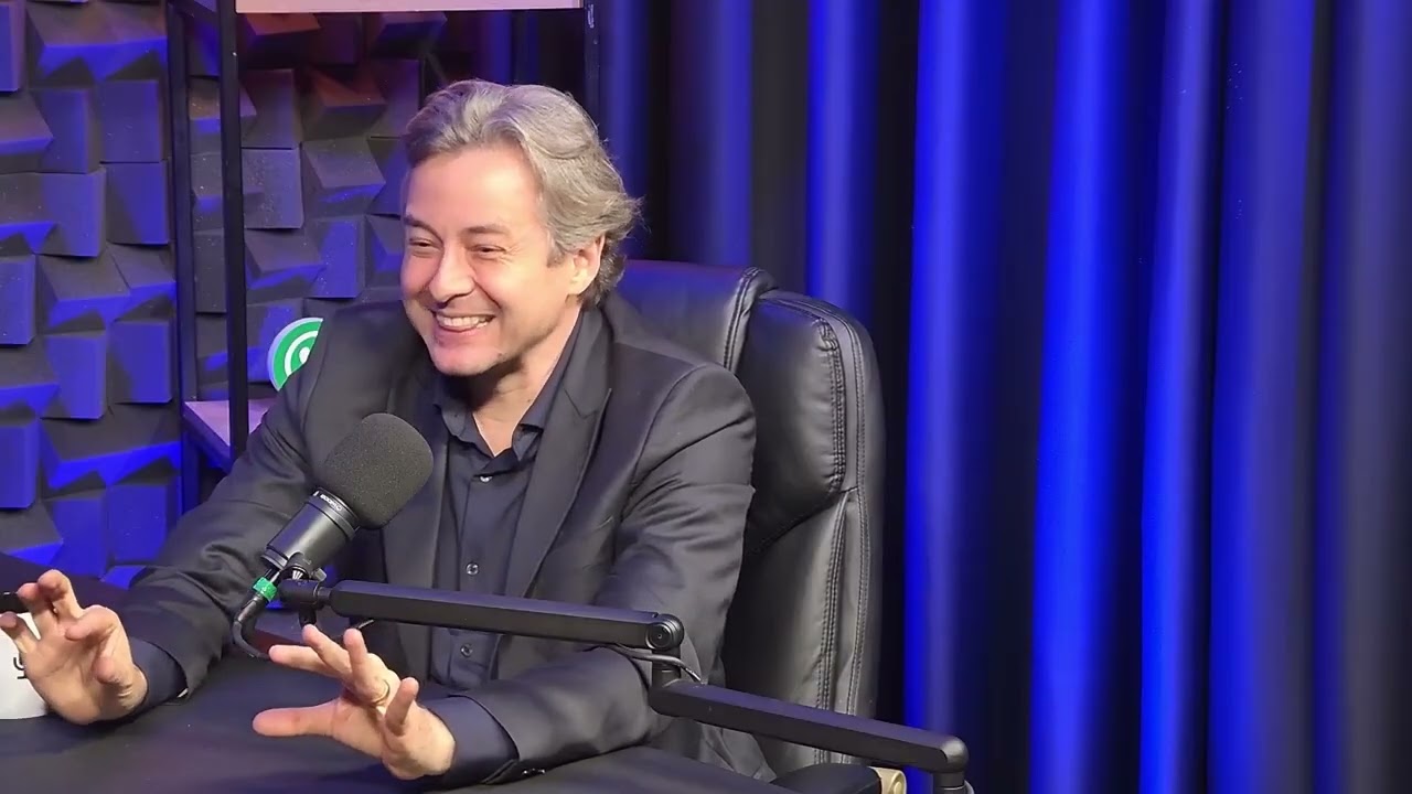 Episódio sobre inteligência artificial gravado no estúdio 88 Rockets Cast