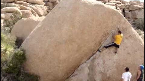 Joshua Tree Bouldering - The Chube V2
