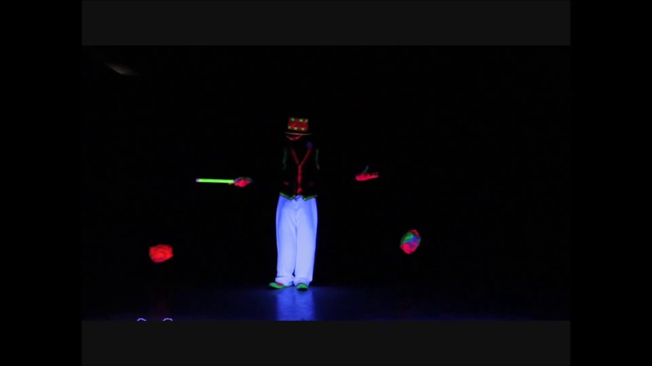 BLACK LIGHT SHOW YouTube