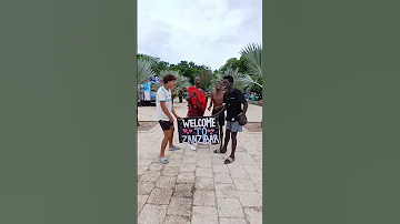 Kariakoo Seriyni Msiki Wa Maa Tanzania 