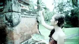 Video thumbnail of "Ayu Handayani-Kaden Saja"