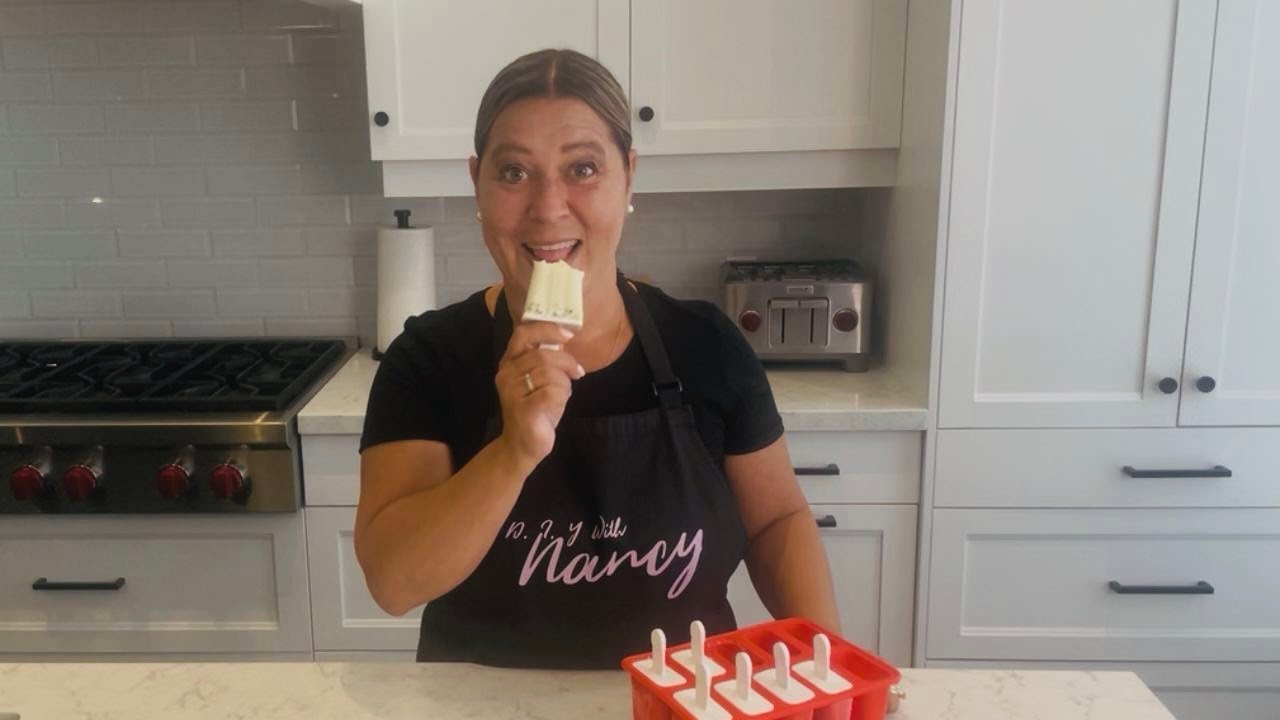 Easy Pistachio Popsicles