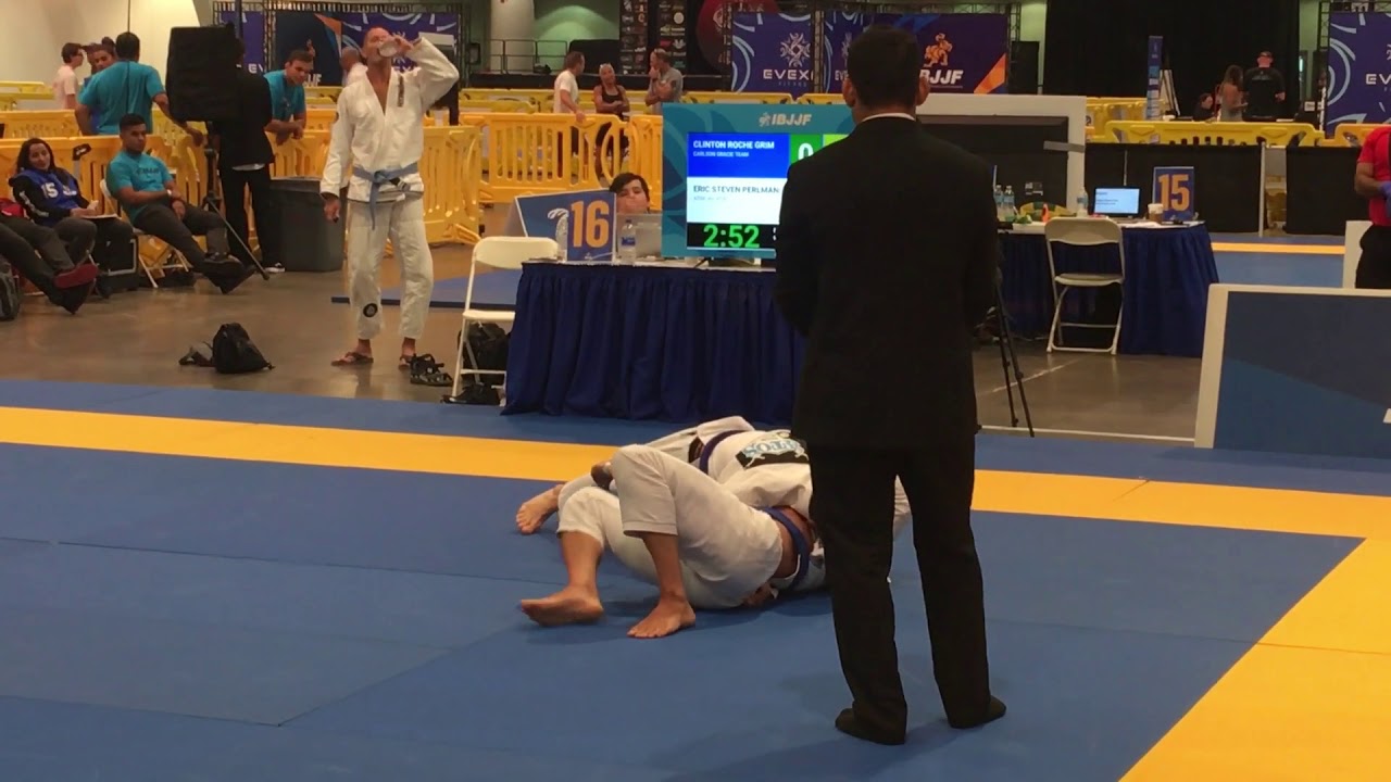 World Master IBJJF Championship, Las Vegas, Final - Master 5 Blue Middle - YouTube