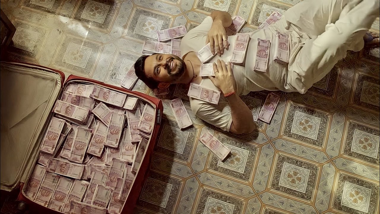 فقير مديون لطوب الارض بيلاقي شنطة فيها 100مليون💵وبيلعب بالفلوس لعب والنهاية مفاجأة🔥