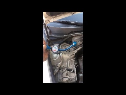 How to add freon (cold air) on 2003 Honda Accord - YouTube