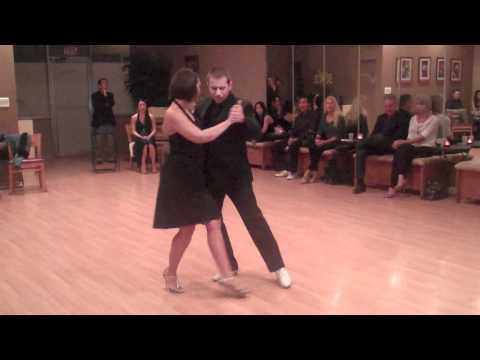 Tango "Recien" performed by Vladimir Estrin and Emily Ortiz