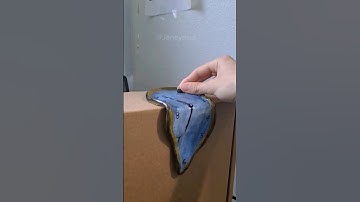 Escultura Reloj Derretido, Salvador Dalí | Janeyesul