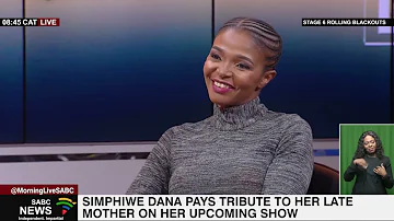 Simphiwe Dana pays tribute to her late mother on her upcoming show at the Joburg Theatre