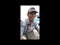 Pengamen Hibur Penumpang Giligenting Di Tanjung