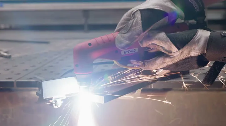 Lightweight Portable Handheld Plasma Cutter: Everlast Hatchet 60