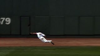 Crisp's amazing diving grab