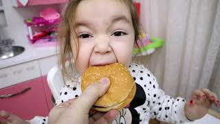 Buğlem Oyuncak Hamburgerden Gerçek Hamburger Yemek Yapti Vlog