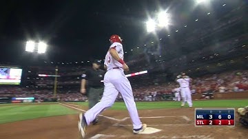 MIL@STL: Carpenter blasts a two-run homer to right