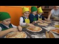 ♥Майстер-клас з приготування італійської піци у піцерії «Ciao Bella»//Зробили 29 штук//@Kostya TV