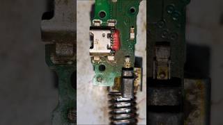 Replace Easley Charging Jake #shorts #repair #soldering #minecraft #microsoldering