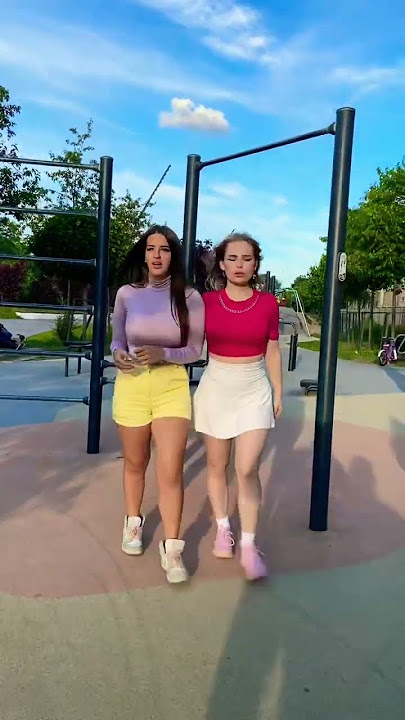 Download lagu Was it her hands?