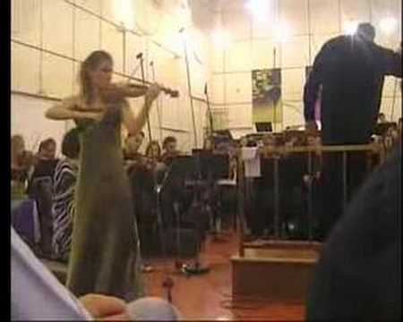 Mendelssohn violin concerto nr.1, part1 Joanna Gai...